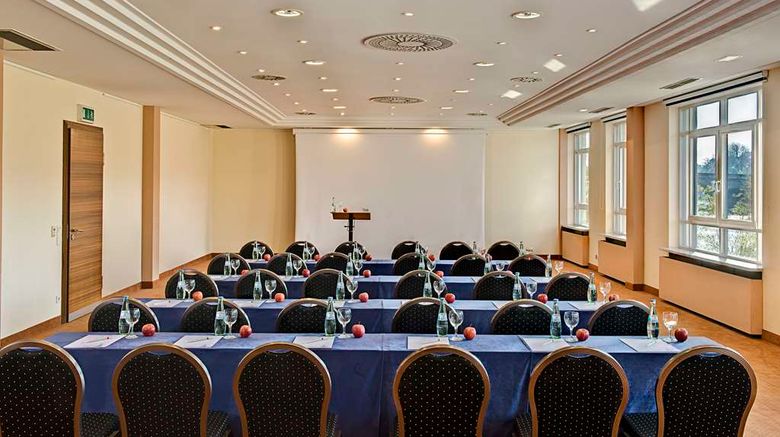 <b>Sorat Insel Hotel Regensburg Meeting</b>. Images powered by <a href="https://iceportal.shijigroup.com/" title="IcePortal" target="_blank">IcePortal</a>.