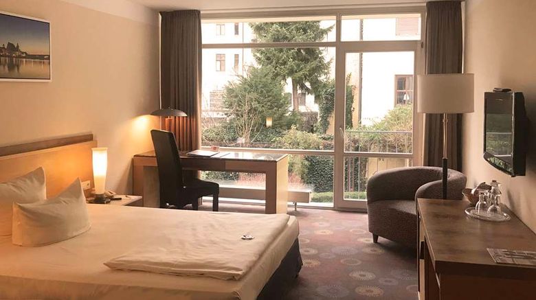 <b>Sorat Insel Hotel Regensburg Room</b>. Images powered by <a href="https://iceportal.shijigroup.com/" title="IcePortal" target="_blank">IcePortal</a>.