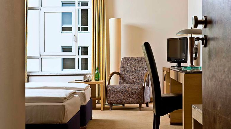 <b>Sorat Insel Hotel Regensburg Room</b>. Images powered by <a href="https://iceportal.shijigroup.com/" title="IcePortal" target="_blank">IcePortal</a>.