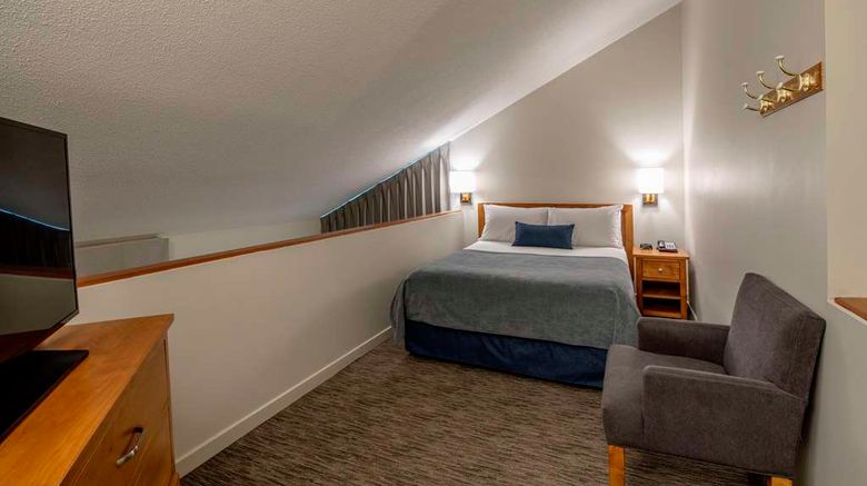 <b>Whistler Village Inn & Suites Room</b>. Images powered by <a href="https://iceportal.shijigroup.com/" title="IcePortal" target="_blank">IcePortal</a>.