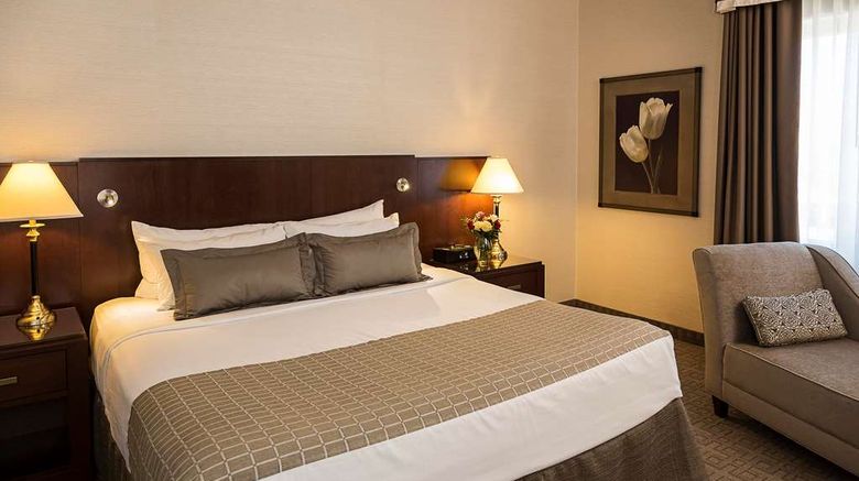 <b>Lord Elgin Hotel Room</b>. Images powered by <a href="https://iceportal.shijigroup.com/" title="IcePortal" target="_blank">IcePortal</a>.