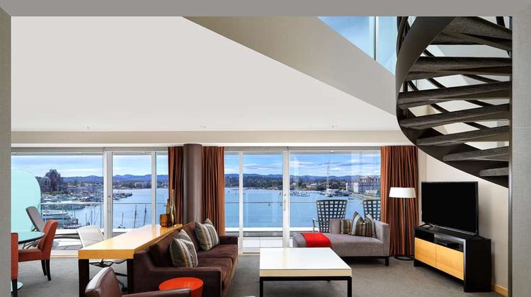 Inn at Laurel Point Suite