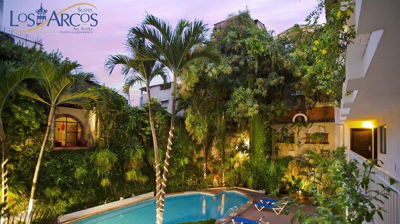 <b>Los Arcos Suites Pool</b>. Images powered by <a href="https://iceportal.shijigroup.com/" title="IcePortal" target="_blank">IcePortal</a>.