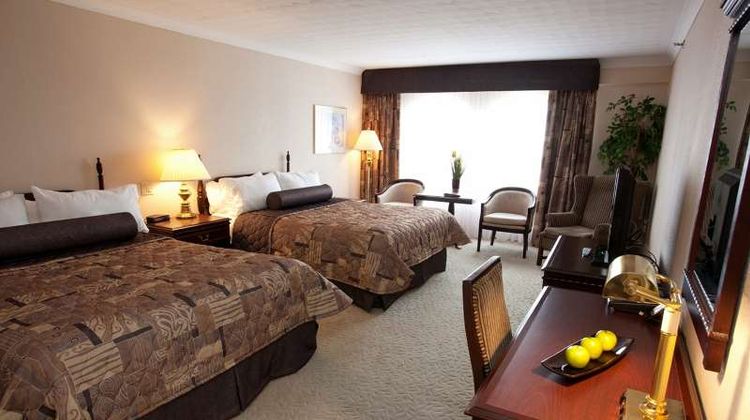 Fredericton Inn Room
