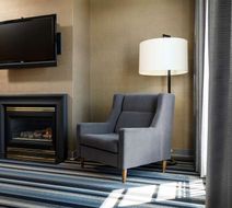 Kensington Riverside Inn Room