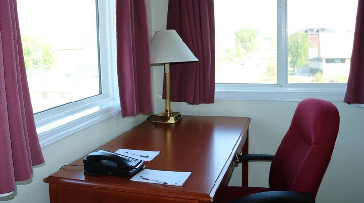Nomad Hotel & Suites Suite