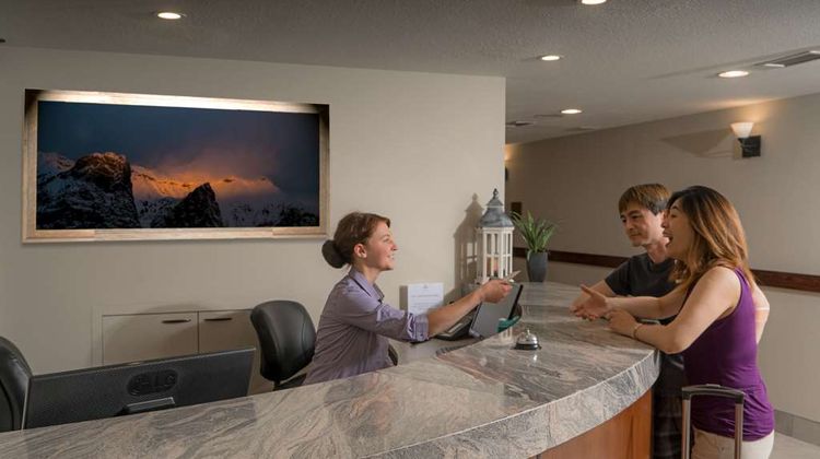 Falcon Crest Lodge Lobby