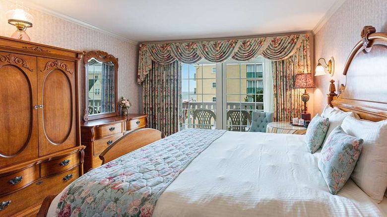 <b>Boardwalk Plaza Hotel Room</b>. Images powered by <a href="https://iceportal.shijigroup.com/" title="IcePortal" target="_blank">IcePortal</a>.