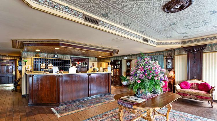 Boardwalk Plaza Hotel Lobby