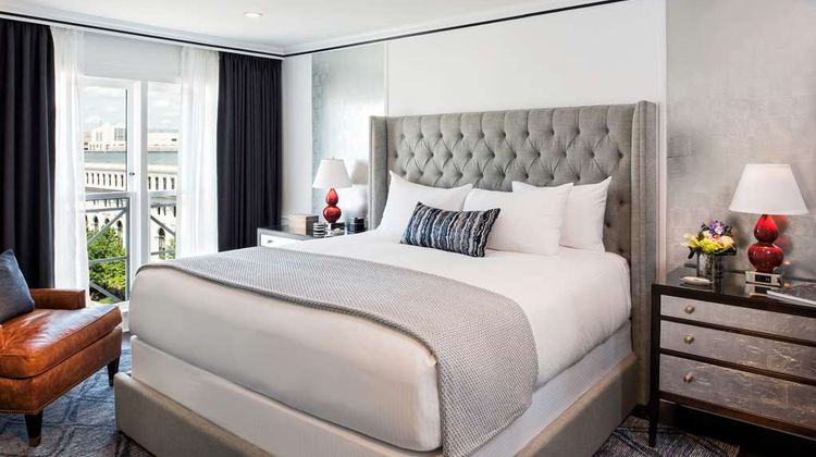 Phoenix Park Hotel Suite