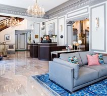 Phoenix Park Hotel Lobby