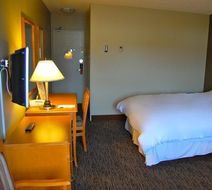 Heritage Inn Hotel & Convention Centre Room