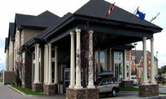 Heritage Inn and Suites Exterior