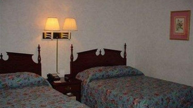 Windsor Park Hotel Room