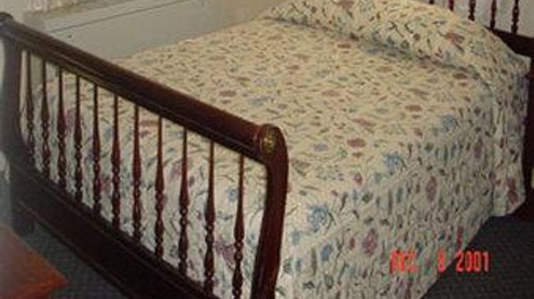 Windsor Park Hotel Room