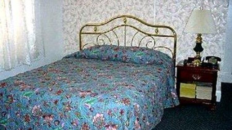 Windsor Park Hotel Room