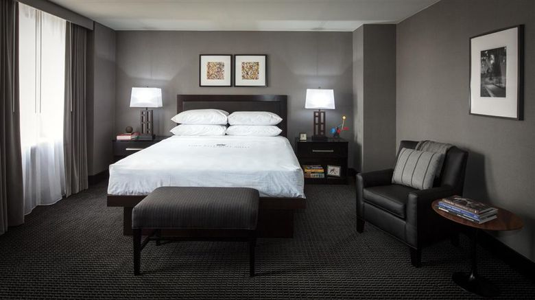 <b>Lord Baltimore Hotel Room</b>. Images powered by <a href="https://iceportal.shijigroup.com/" title="IcePortal" target="_blank">IcePortal</a>.