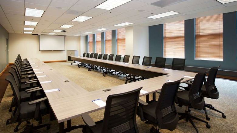 <b>Mt Washington Conference Ctr Room</b>. Images powered by <a href="https://iceportal.shijigroup.com/" title="IcePortal" target="_blank">IcePortal</a>.