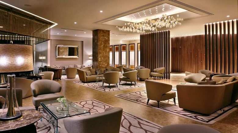 <b>Four Seasons Hotel Lobby</b>. Images powered by <a href="https://iceportal.shijigroup.com/" title="IcePortal" target="_blank">IcePortal</a>.