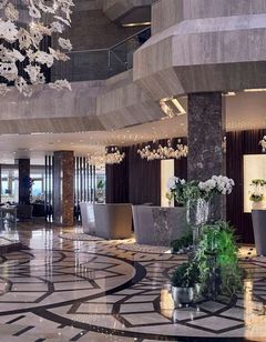 Four Seasons Hotel