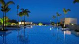 Four Seasons Hotel Pool