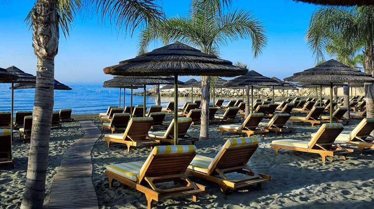 Four Seasons Hotel Beach