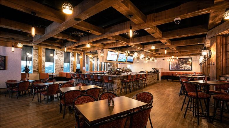 <b>Deerfoot Inn & Casino Restaurant</b>. Images powered by <a href="https://iceportal.shijigroup.com/" title="IcePortal" target="_blank">IcePortal</a>.