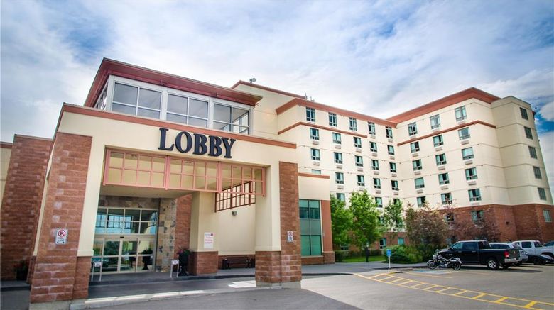 Deerfoot Inn  and  Casino Exterior. Images powered by <a href="https://iceportal.shijigroup.com" target="_blank" rel="noopener">Ice Portal</a>.