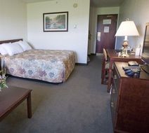 Service Plus Inns & Suites Room