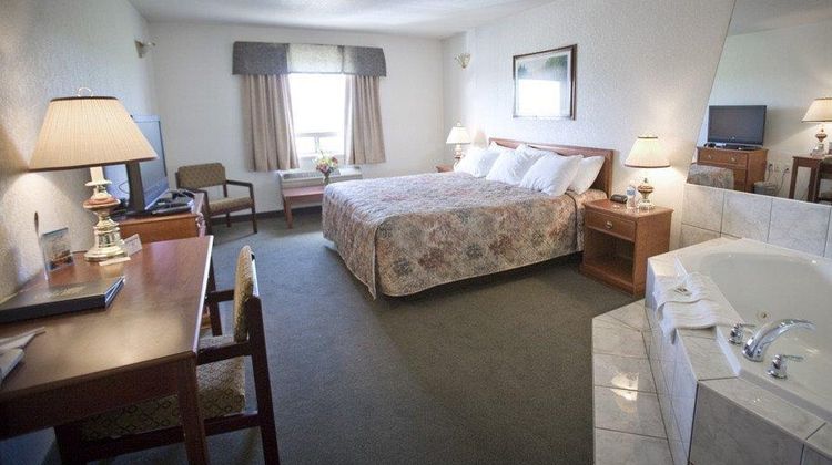 Service Plus Inns & Suites Spa