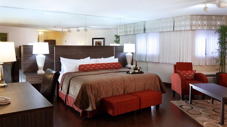 <b>Admiral Inn Suite</b>. Images powered by <a href="https://iceportal.shijigroup.com/" title="IcePortal" target="_blank">IcePortal</a>.