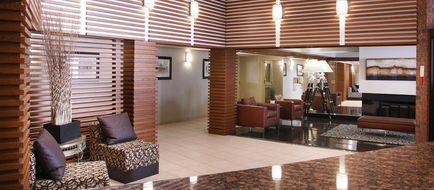 Admiral Inn Lobby