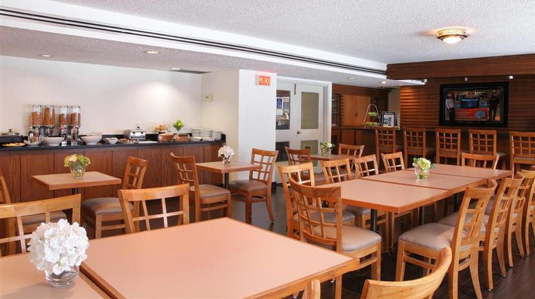 <b>Admiral Inn Restaurant</b>. Images powered by <a href="https://iceportal.shijigroup.com/" title="IcePortal" target="_blank">IcePortal</a>.