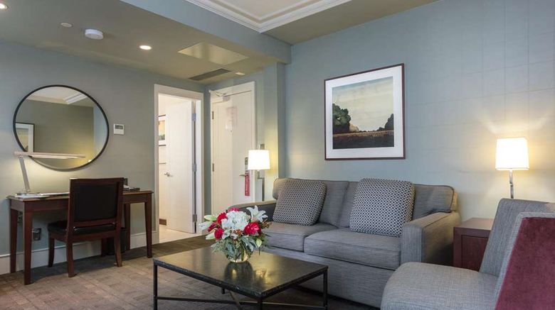 <b>St Regis Hotel Suite</b>. Images powered by <a href="https://iceportal.shijigroup.com/" title="IcePortal" target="_blank">IcePortal</a>.