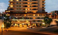 Chateau Victoria Hotel & Suites