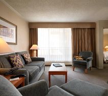 Chateau Victoria Hotel & Suites Room