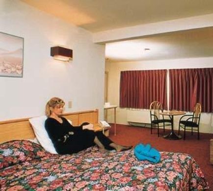 City Center Motor Hotel Room
