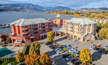 Manteo Resort-Waterfront Hotel & Villas