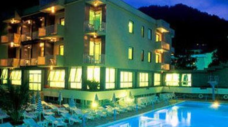 San Pietro Hotel & Residence Exterior