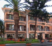 Hotel Santa Lucia Exterior