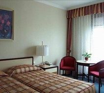 Lujiang Harbourview Hotel Room