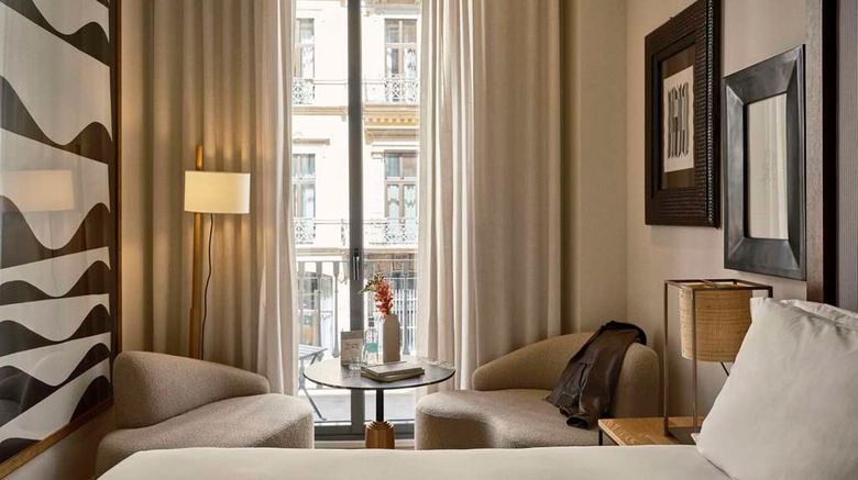 <b>Hotel Pulitzer Barcelona Room</b>. Images powered by <a href="https://iceportal.shijigroup.com/" title="IcePortal" target="_blank">IcePortal</a>.