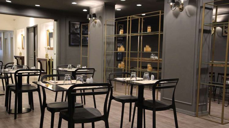 Carsson Hotel Restaurant