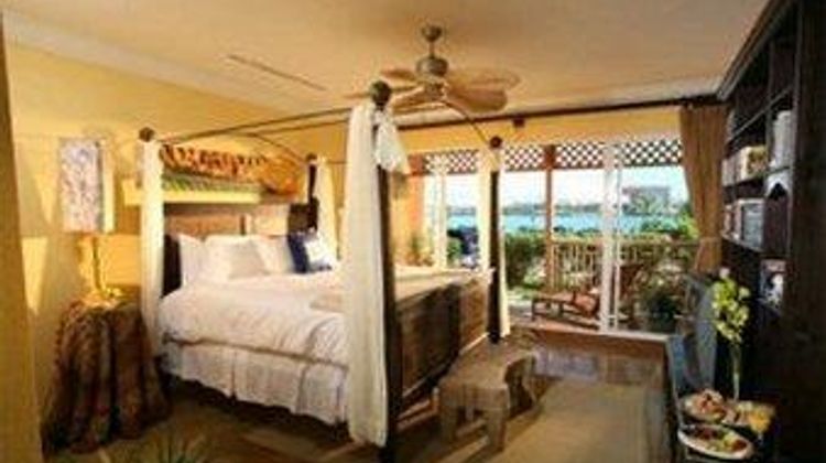 Pelican Bay at Lucaya Room