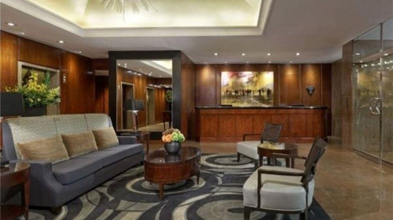 <b>Cambridge Suites Hotel Lobby</b>. Images powered by <a href="https://iceportal.shijigroup.com/" title="IcePortal" target="_blank">IcePortal</a>.