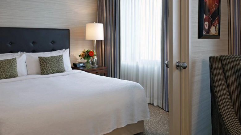 <b>Cambridge Suites Hotel Room</b>. Images powered by <a href="https://iceportal.shijigroup.com/" title="IcePortal" target="_blank">IcePortal</a>.