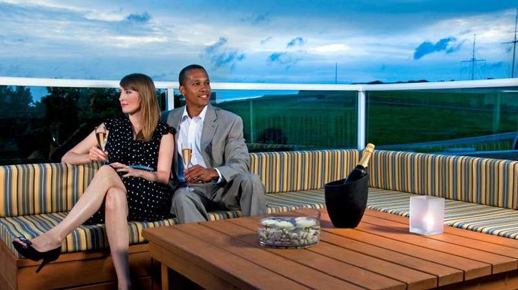 Cambridge Suites Hotel Suite