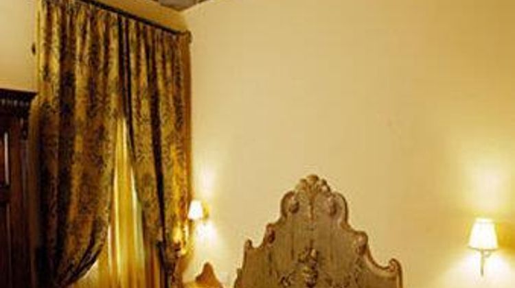 Villa Borgo San Pietro Room