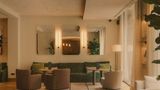 <b>Hotel Regina Lobby</b>. Images powered by <a href="https://iceportal.shijigroup.com/" title="IcePortal" target="_blank">IcePortal</a>.