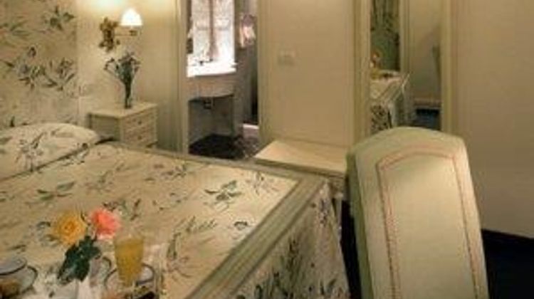 Relais dei Fiori Room